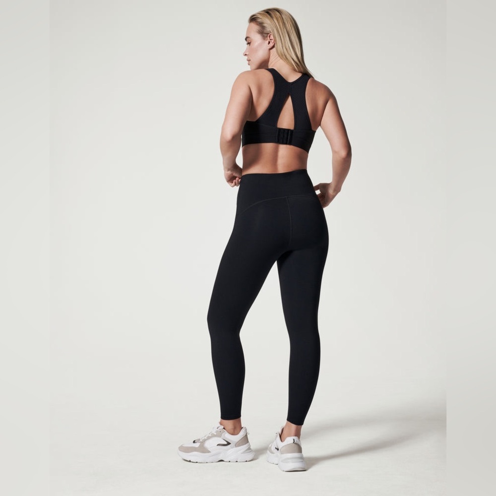 Spanx SpanxShape Booty Boost 7/8 Leggings in Very Black Size XL Regular Fit. - Picture 11 of 14